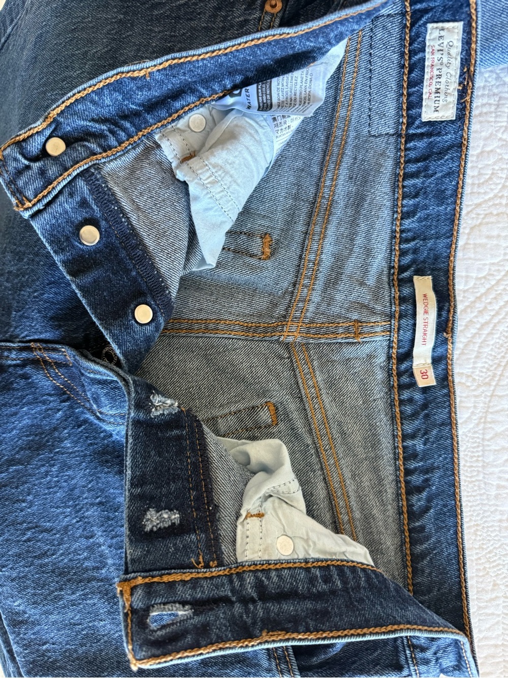 Levi’s - Picture 5 of 6